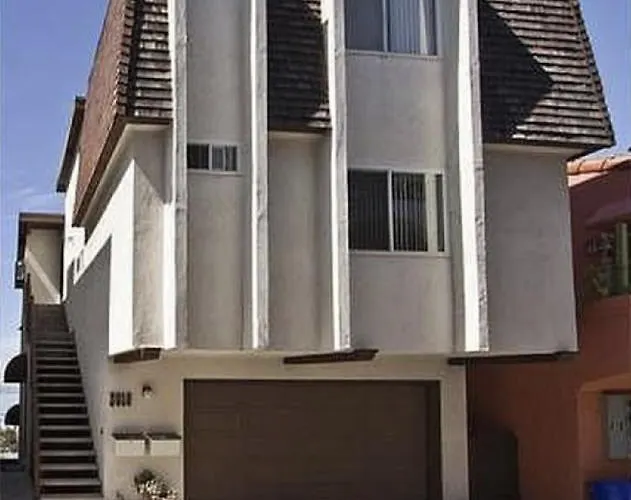 Beautiful Views - Sand Section Of Manhattan Beach 2 Bed/2 Bath