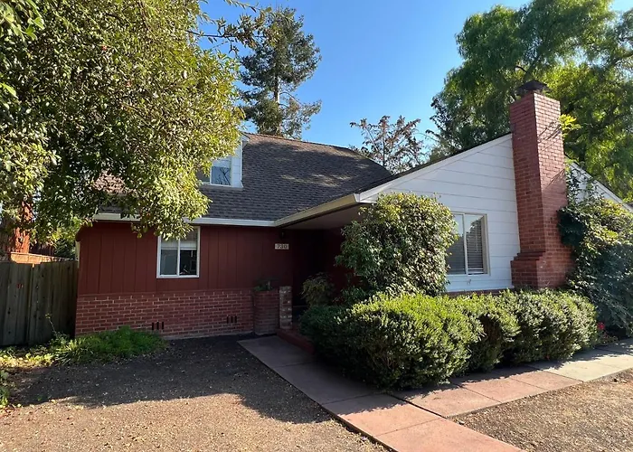 Startup House Palo Alto
