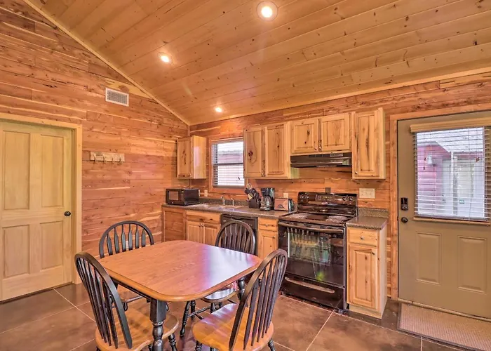 Heber Springs Cabin W/ Deck + River Views!