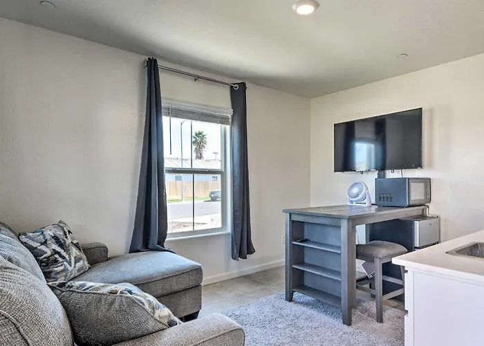 Contemporary Los Banos Studio < 3 Mi To Dtwn!