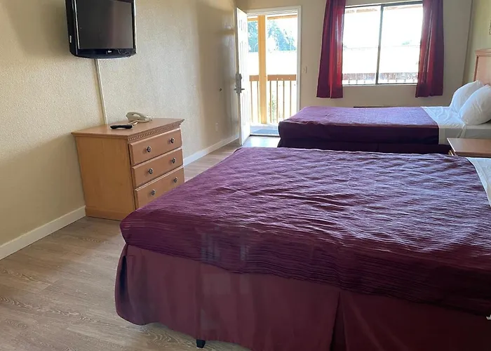 Centralia Inn