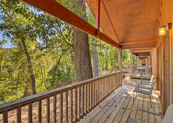 Heber Springs Cabin W/ Deck + River Views!