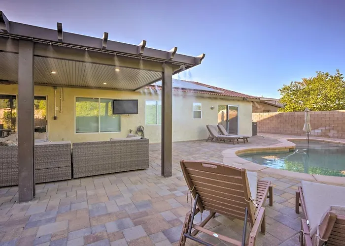 Pool & Game Room: Pet-Friendly Indio Retreat