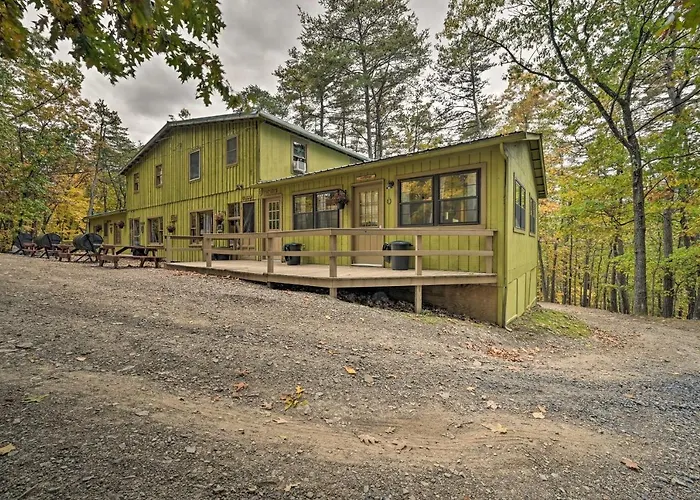 1 Mi To Raystown Lake: 'Clint Eastwood' Cabin