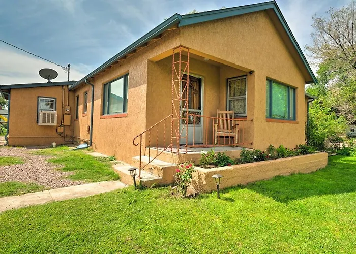 Walk To Arkansas Riverwalk Trail: Canon City Home