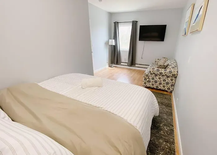 Private Apt King Suite, L.I, Ny-Hamptons To Nyc
