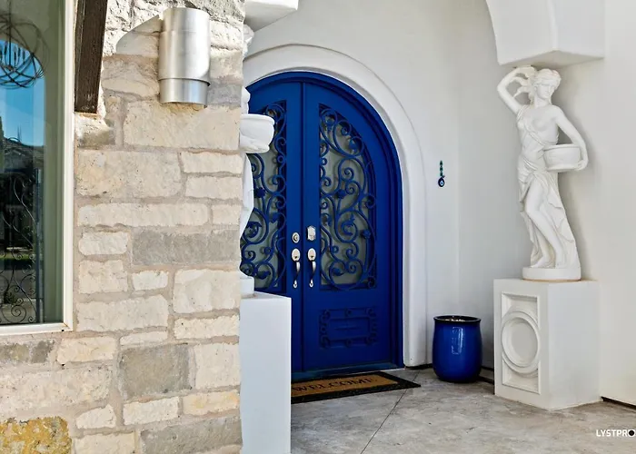 Greek Goddess, Private Heated Pool And Hot Tub