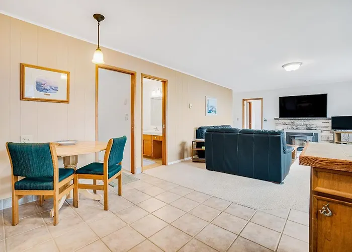 Radar Road Retreat Vacation Rental