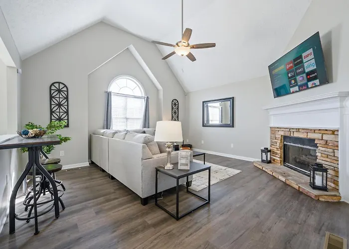 Spacious 5Br Home With Fenced Yard In Adairsville