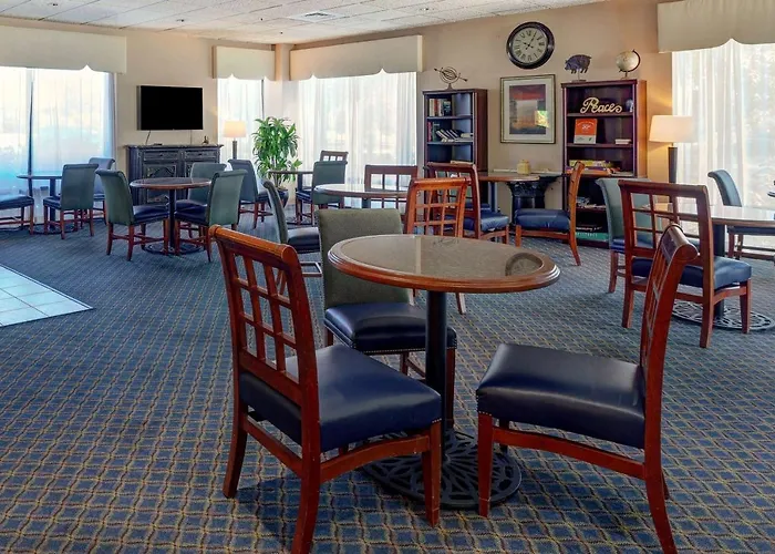 Howard Johnson By Wyndham Amherst Hadley