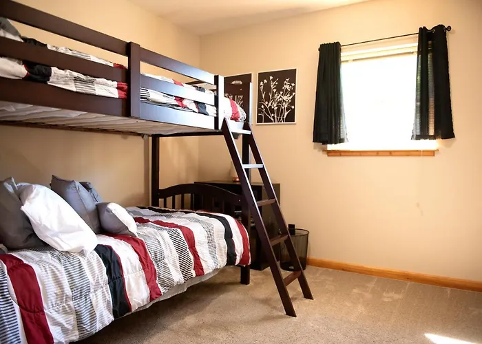 Biker Hiker Friendly 3 Bedroom By Strouds Run State Park
