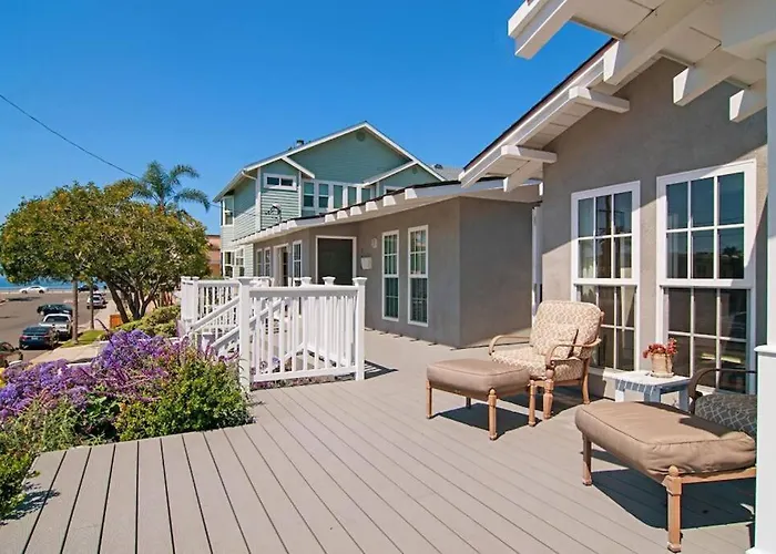Walk To Beach, Ac, Firepit, Grill
