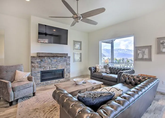 Scenic Eden Gem W/ Hot Tub ~ 6 Mi To Ski Area