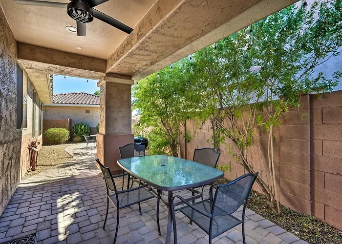 Walk To Community Pool: Goodyear Desert Oasis