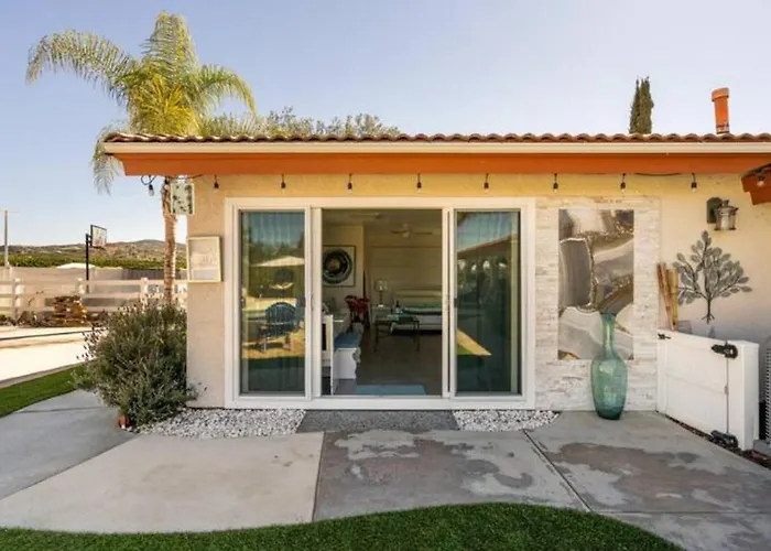 Romantic Villa In Pool Oasis Walk To Wineries