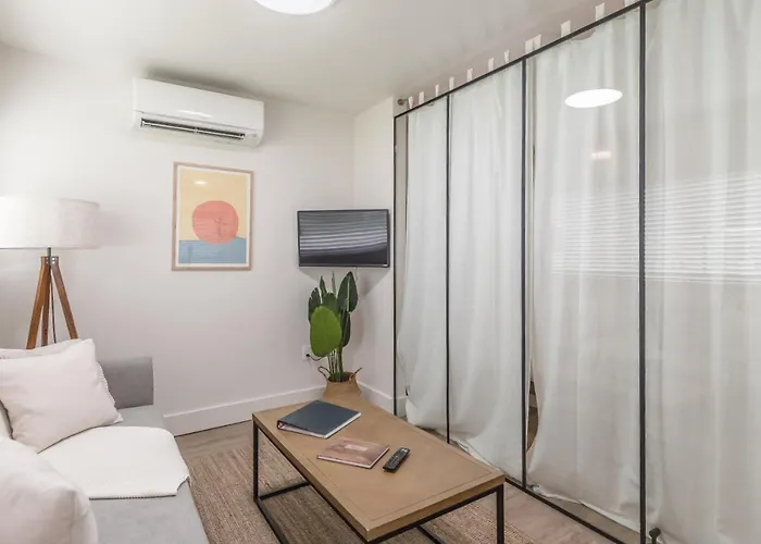 Luxury Tiny Home 2 Miles From Downtown Orlando