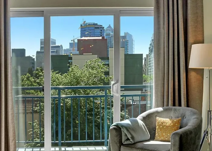 City Water View Oasis With Pool & Gym Near Cruise In Heart Of Seattle