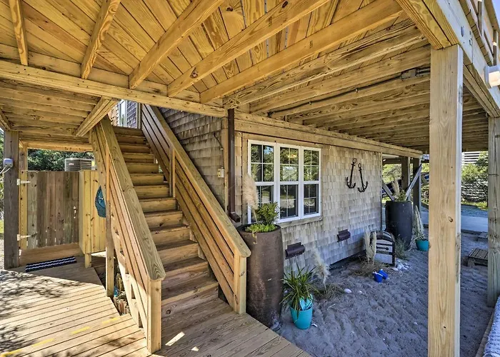 Walk To Bay & Boat Launch: Beach House In Avon