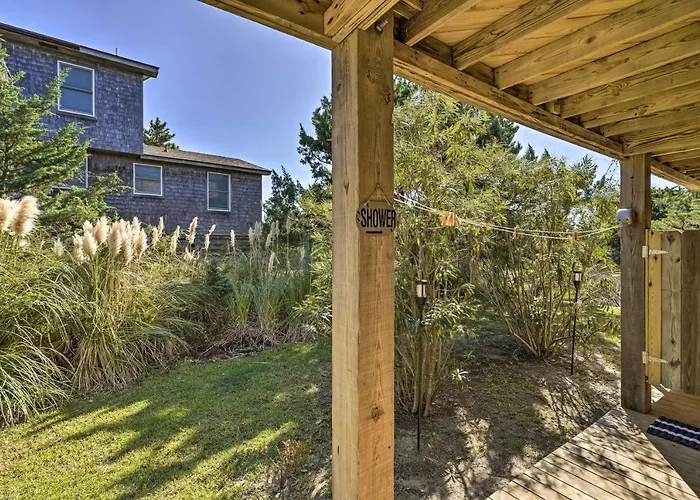 Walk To Bay & Boat Launch: Beach House In Avon