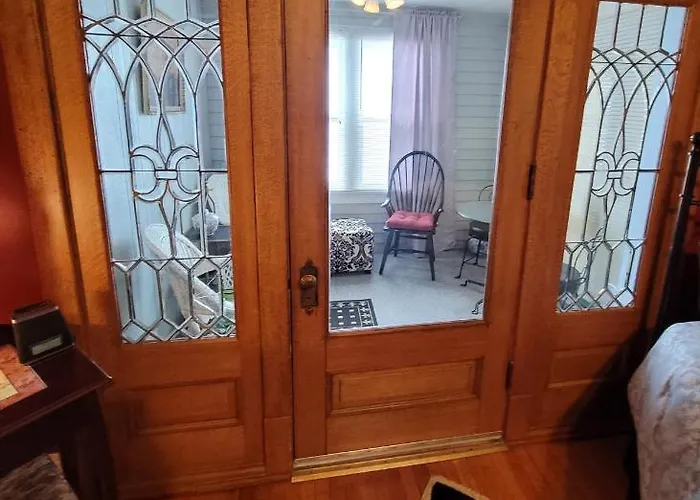 Prairie House Manor Bed And Breakfast
