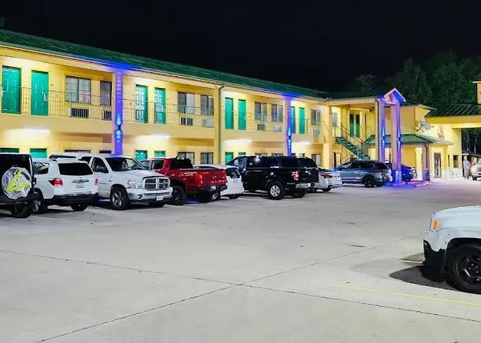Scottish Inn & Suites