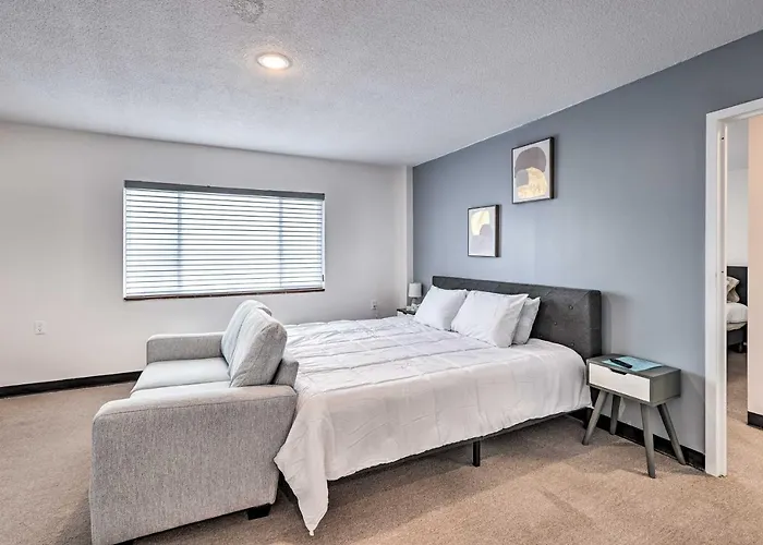 Airy Apt Situated In The Coosa River Area!