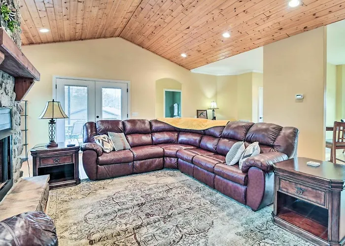 Hilltop Hideaway, Hot Tub & Boat Slip, 5 Acres