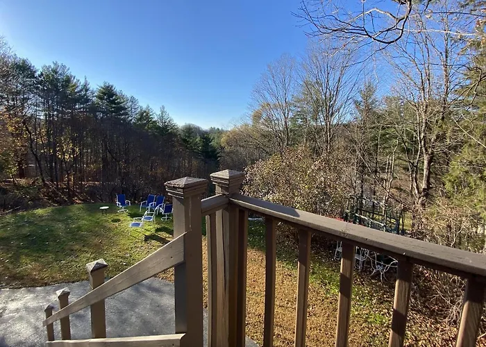 Artful Lodging & Retreats