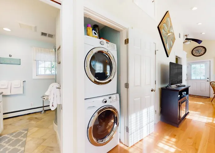 Eastwind Elegance