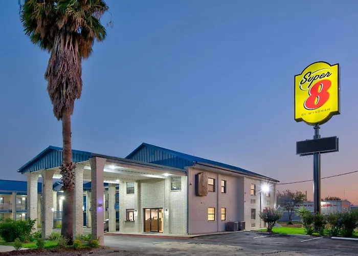 Super 8 By Wyndham Victoria - South - Hwy 59