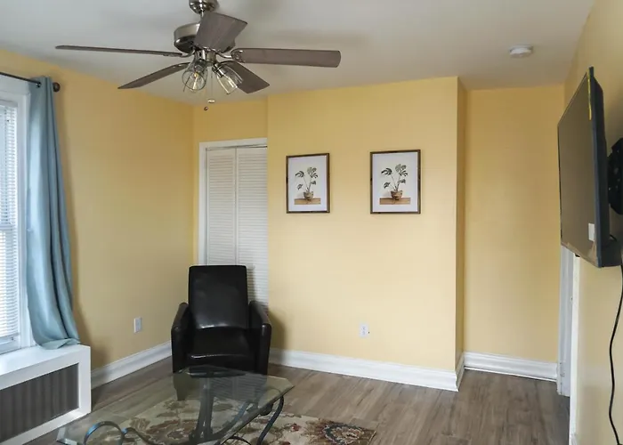 Lincoln Manor - Newly Renovated, 1Mile From Phl Airport And Sports Stadiums