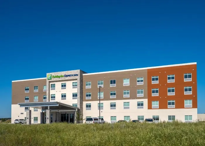 Holiday Inn Express & Suites - Watertown By Ihg