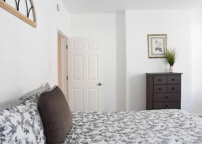 Perfect Mount Washington Home Walkable W Parking