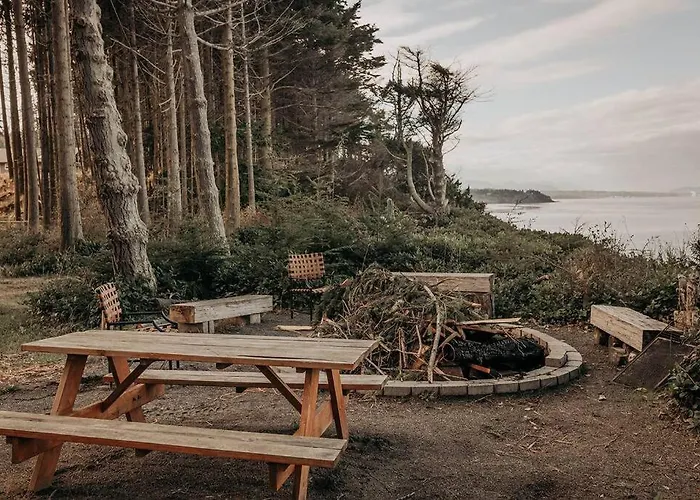 Treehouse-Small Eagles Perch Over The Water