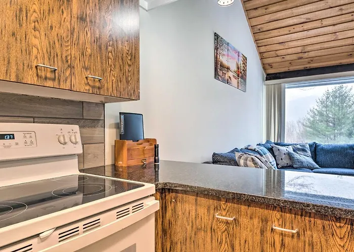 Lincoln Escape W/ Deck: 1 Mi To Loon Mountain!