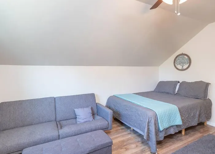 Private Loft With Trail Access To Boise Foothills