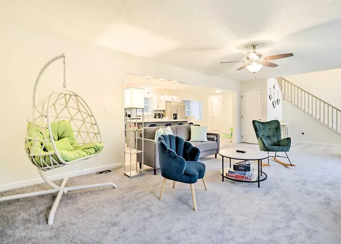 3 Mi To Kalahari: Pocono Summit Home W/ Game Room!
