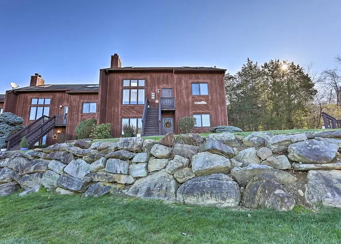 Hike, Ski & Golf: Mtn-View Codo In Vernon Township