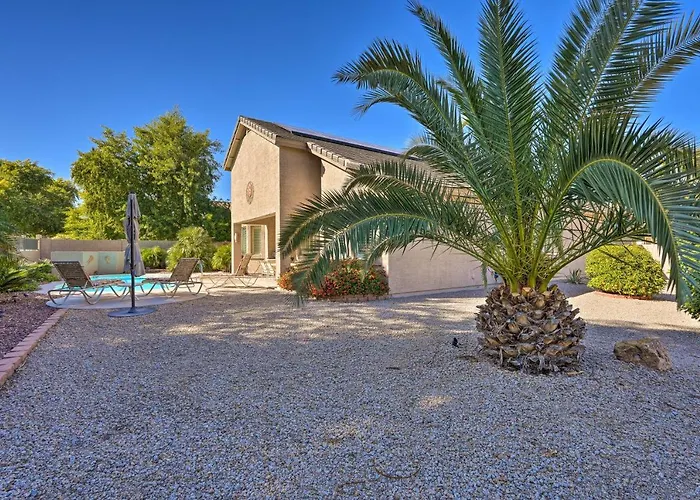 Play Pool, Grill Out! Group-Friendly Glendale Home