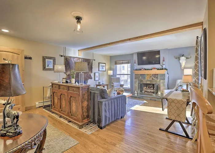 Vail Ski Condo W/ Mtn Views & Shuttle Service!