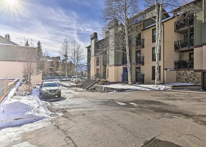 Vail Ski Condo W/ Mtn Views & Shuttle Service!