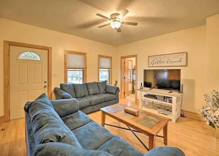 All-Season Grand Haven Getaway With Deck!