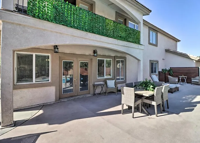 Lavish Family Escape W/ Game Room In Avondale!