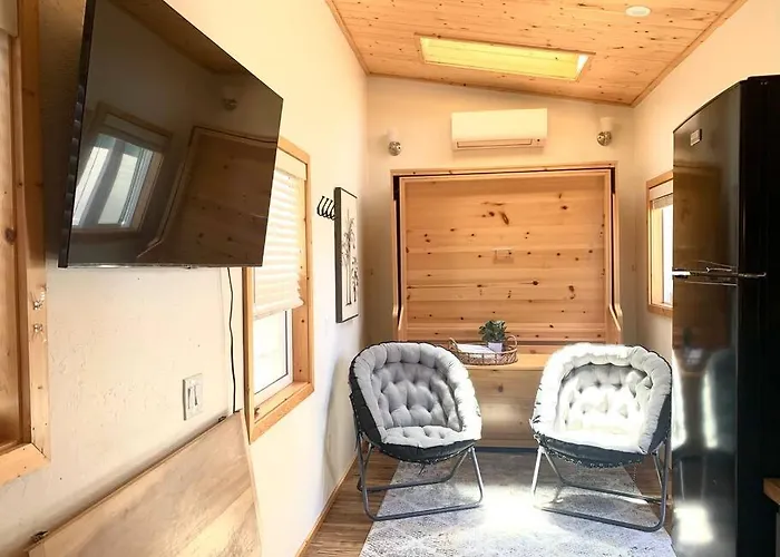 Sunshine Tiny Studio And Loft Close To Downtown