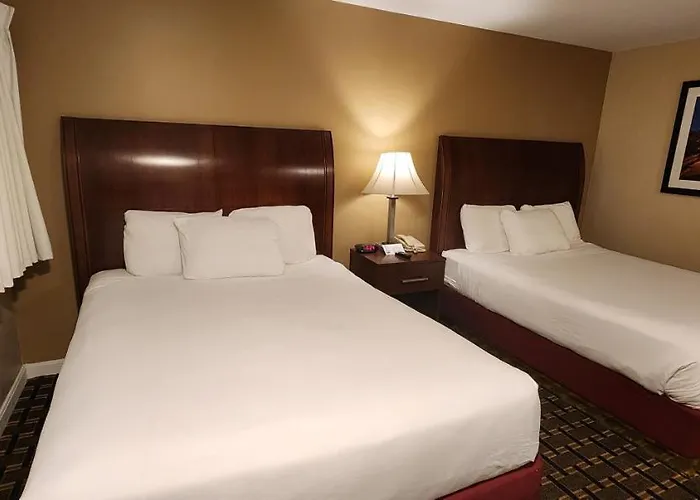 Nashoba Valley Inn & Suites