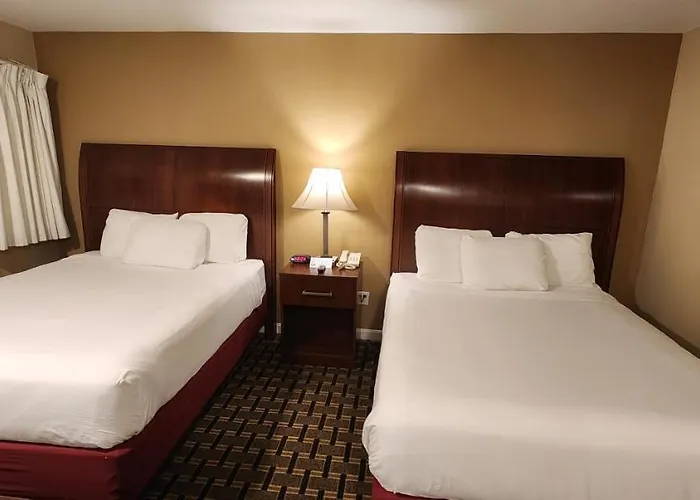 Nashoba Valley Inn & Suites