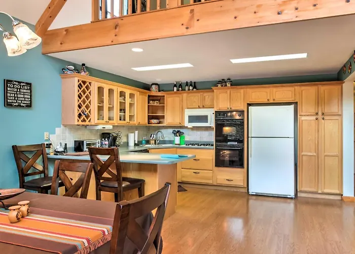Cloudcroft Home W/ Spacious Stargazing Deck!