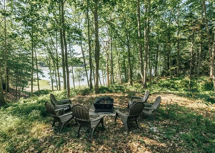 Waterfront, Luxury, Spacious Home In Freeport!