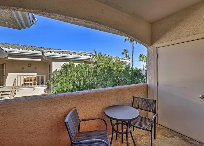 Families & Dogs Welcome! Phoenix Condo W/ Pool