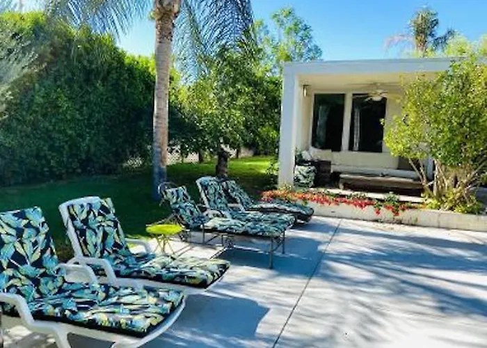 Spectacular Luxury 3000 Square Ft House On 1/3 Of Acre